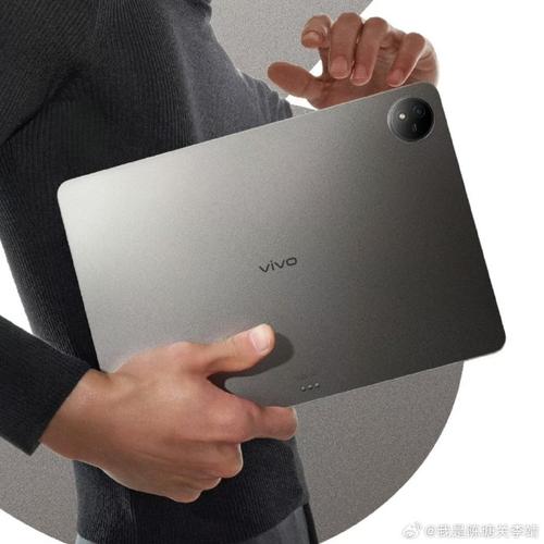 我都把原图裁掉了因为我知道大家肯定更想聚焦到产品上,模特没什么用